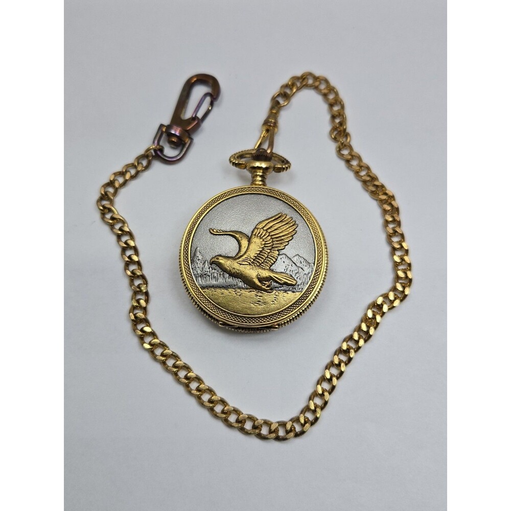 Majestron Eagle Quartz Hunter Pocket Watch Gold Tone Wildlife Chains New Battery